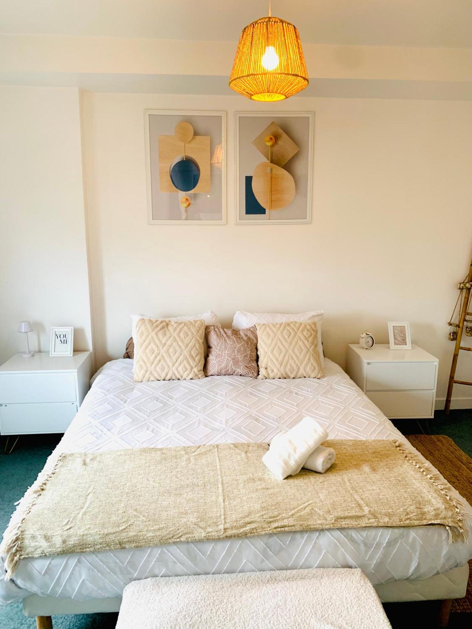 Le Bali Cosy House - T2 Lumineux Et Moderne En Plein Centre Ville De Maisons-Alfort Dış mekan fotoğraf